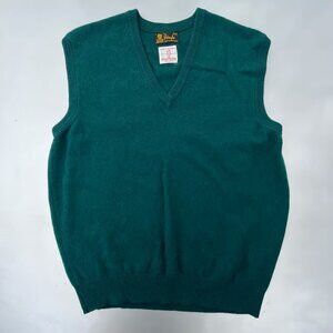 Dark green 100% wool vintage sweater